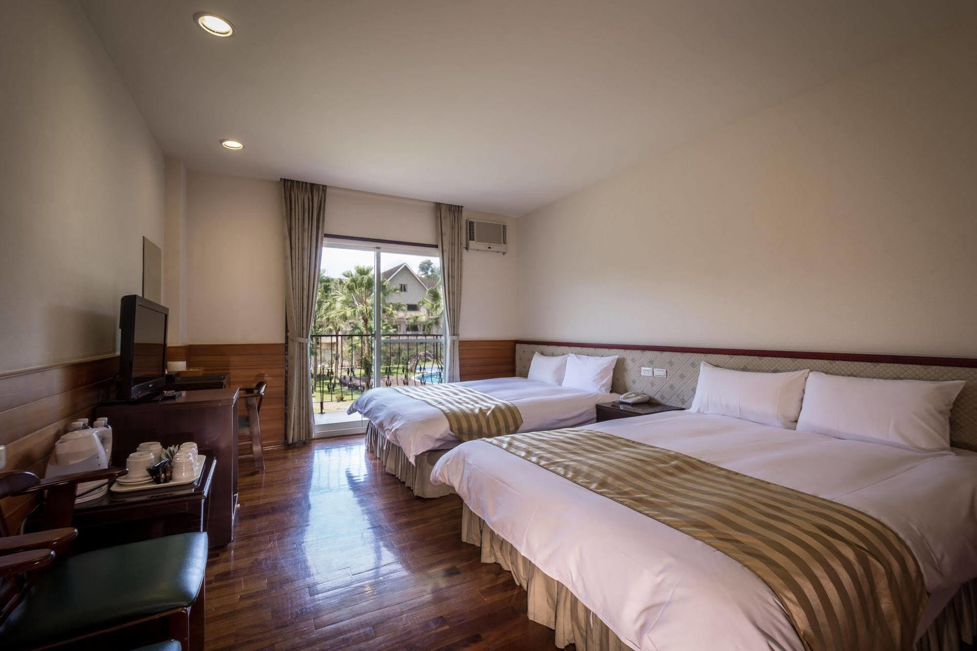We Resort Sun Moon Lake Buitenkant foto